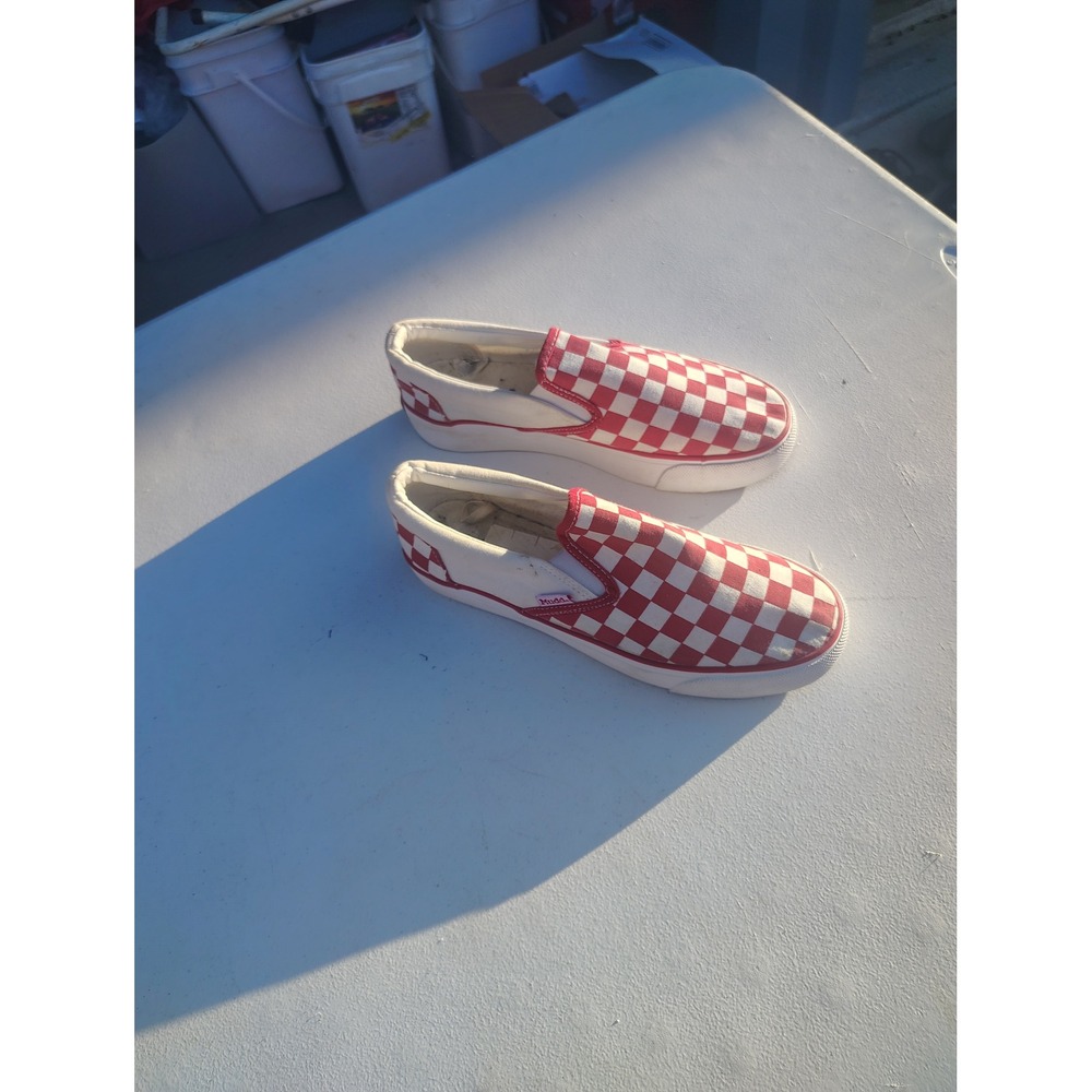 Mudd Womens Red White Checkerboard Slip On Canvas Sneakers Shoes Size 9